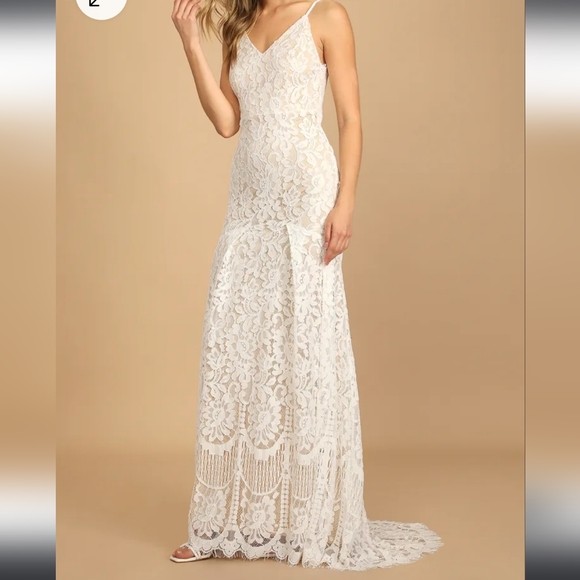 Lulus Dresses & Skirts - Lulus White Lace Dress